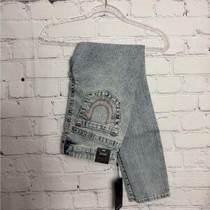 True Religion Light Wash Women's mid rise Skinny Jeans size 26 NWT!